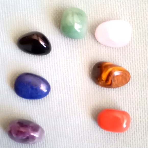 LAPIS LAZULI PENDANT NECKLACE WITH 7 CHAKRA TUMBLED GEMSTONES - Picture 4 of 6